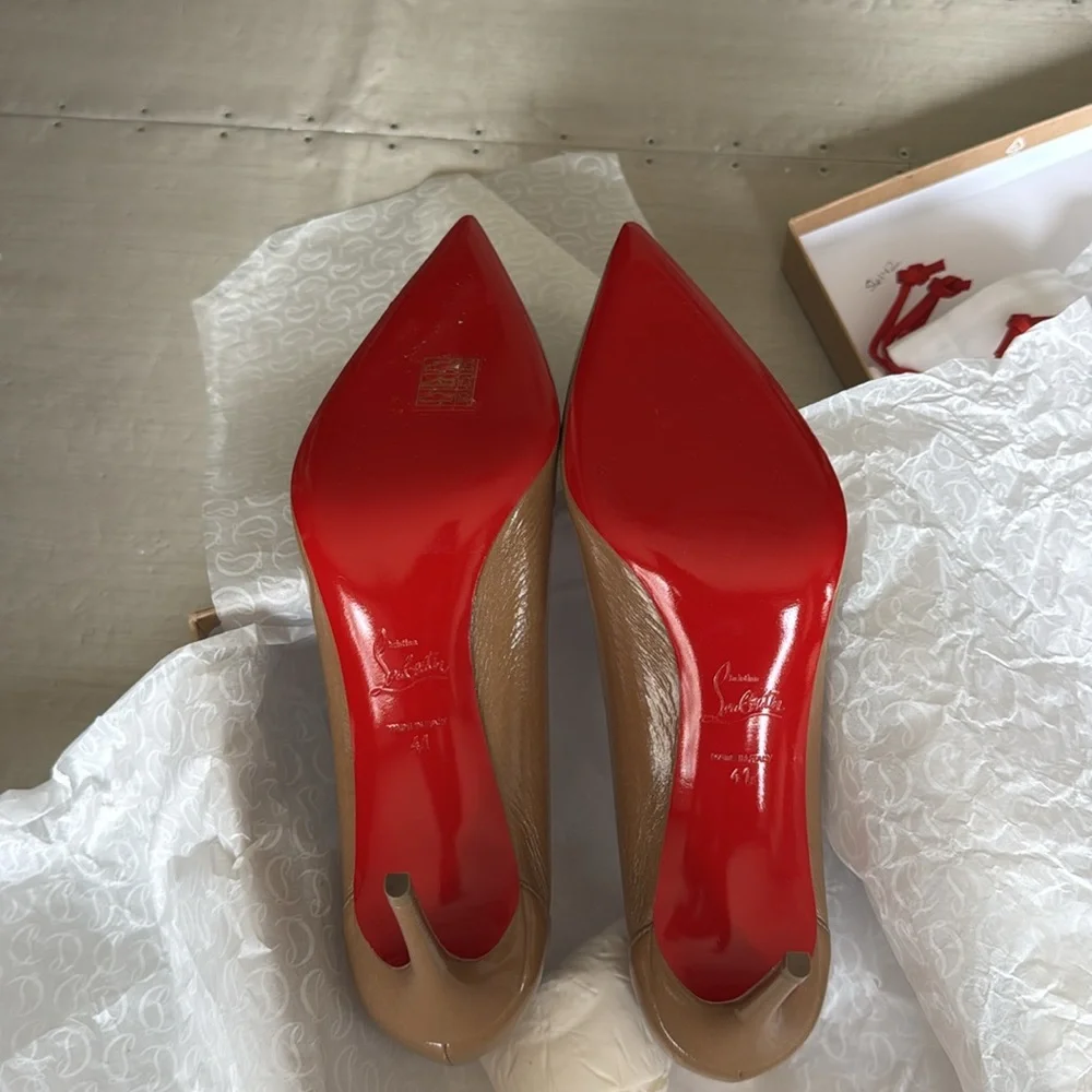 Christian Louboutin sporty Kate beige camel lionne stiletto sz 41